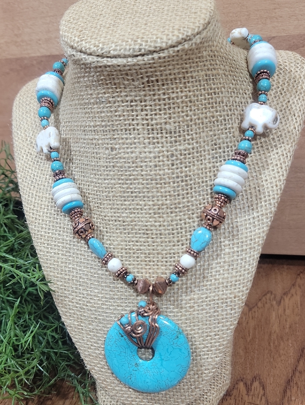New Hand Crafted Howlite-Copper & Ivory Necklace